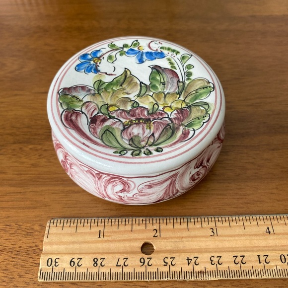Vintage Hand Painted Round Trinket Dish With Lid Portugal Continental Pottery - Picture 8 of 9